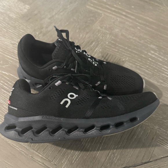 Shoes - On running shoes